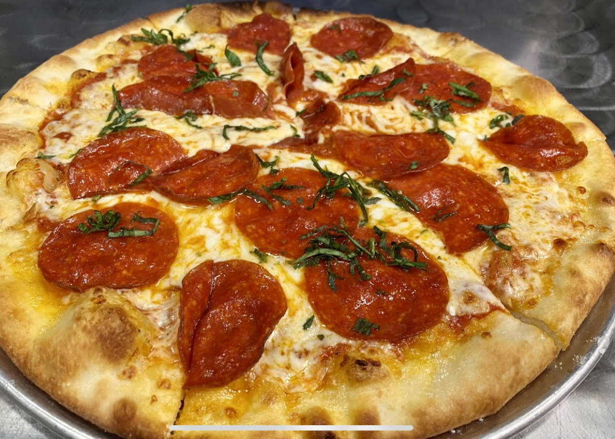 Poplar Street Pub launches Happy Hour Pizza Night!